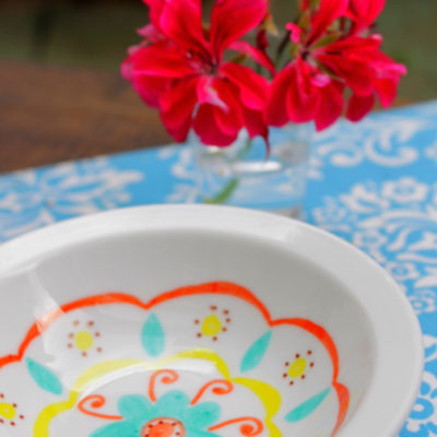 DIY Mexican Folk Art Bowls with Permanent Markers