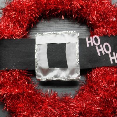 Easy Christmas Wreath: Santa Ho! Ho! Ho!